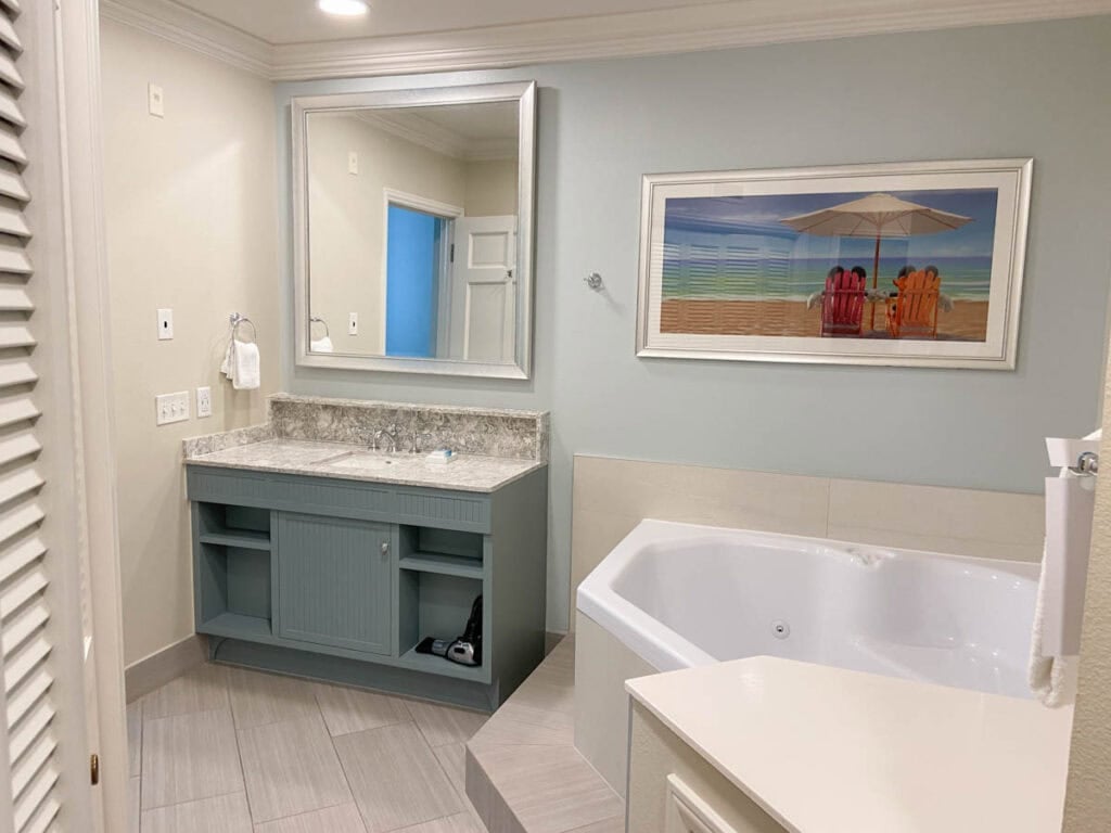 master bathroom with Whirlpool tub and vanity.