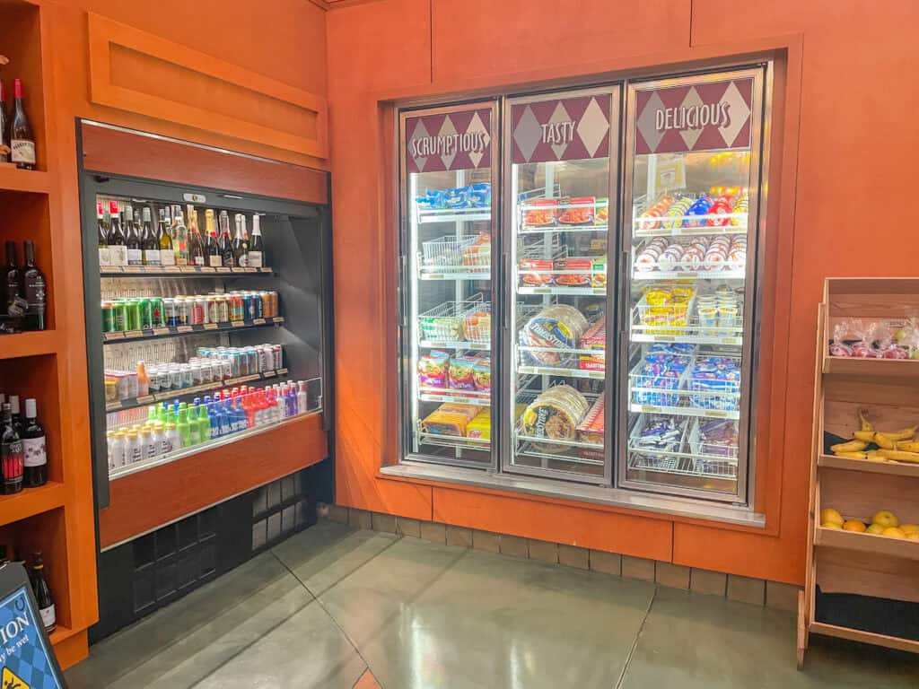 picture of the grab and go items at Artist's Palette.