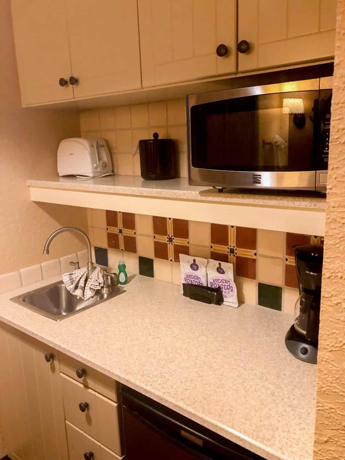 Deluxe Studio at Boulder Ridge Villas - The Diary of a Disney Dad