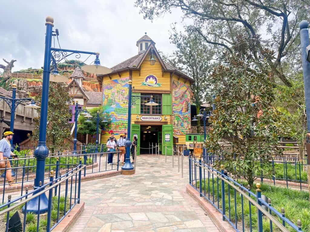 entrance and que for Tiana's Bayou Adventure.